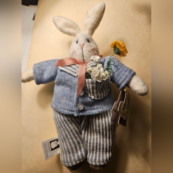 Stuffed Collectable Creations Bunny Rabbit - Picture 2 of 5